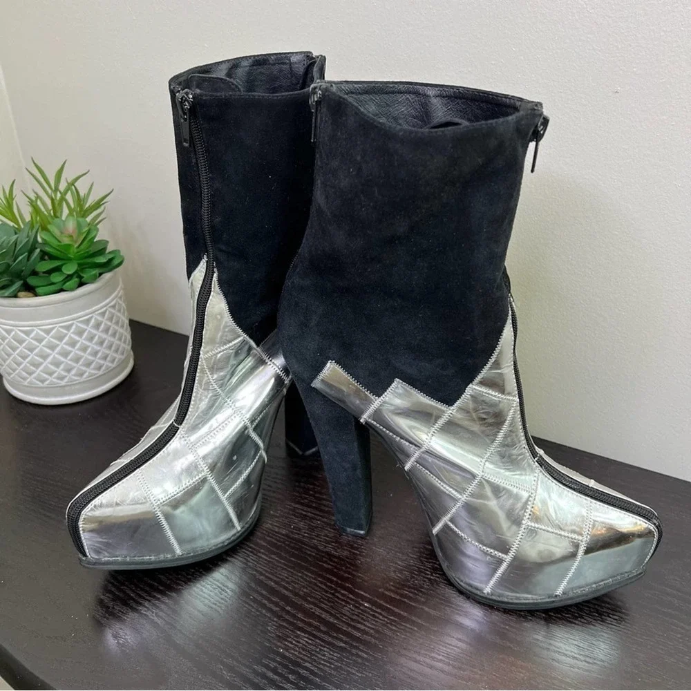 Jeffrey Campbell, black and silver platform boot size 10 # 002